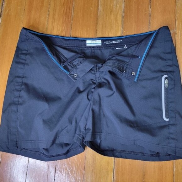 Women's Omni-shield advanced repellency Black hiking shorts Gray trim Size 14/46 - Picture 3 of 9
